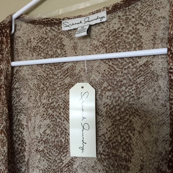 Beautiful NWOTs Light Weight Brown Cardigan - Picture 4 of 5